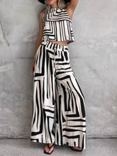 Back view of sleeveless geometric print crop top and wide-leg pants – Voguelle