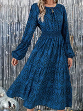Blue printed balloon sleeve dress front view – Voguelle
