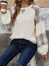 Lifestyle shot plaid sleeve long sleeve sweatshirt – Voguelle