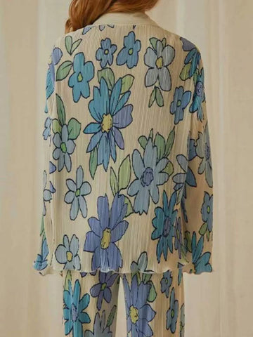 Back view of Light Blue shirt and pants set with heels – Voguelle