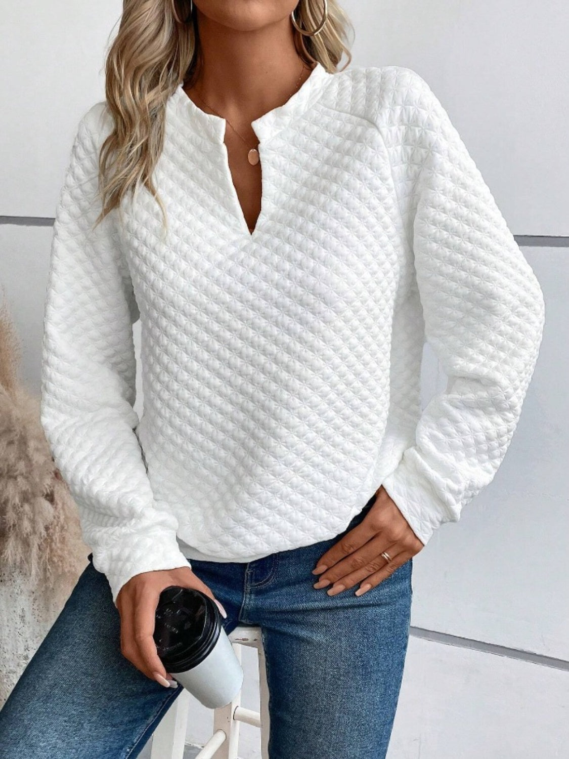 Back view white notched neck sweatshirt – Voguelle