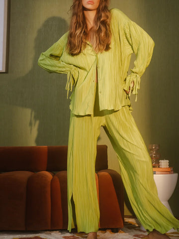 Modern black pleated oversized shirt and pants set – Voguelle