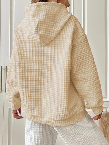 Model showcasing beige hoodie cozy fit – Voguelle