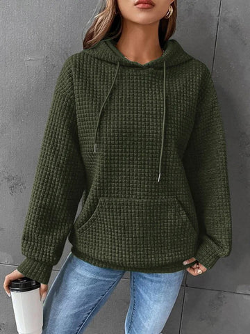 Model styling beige textured pullover hoodie – Voguelle