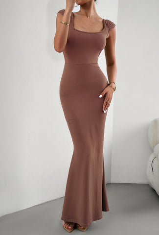 Front view of white scoop neck cap sleeve mermaid maxi dress – Voguelle