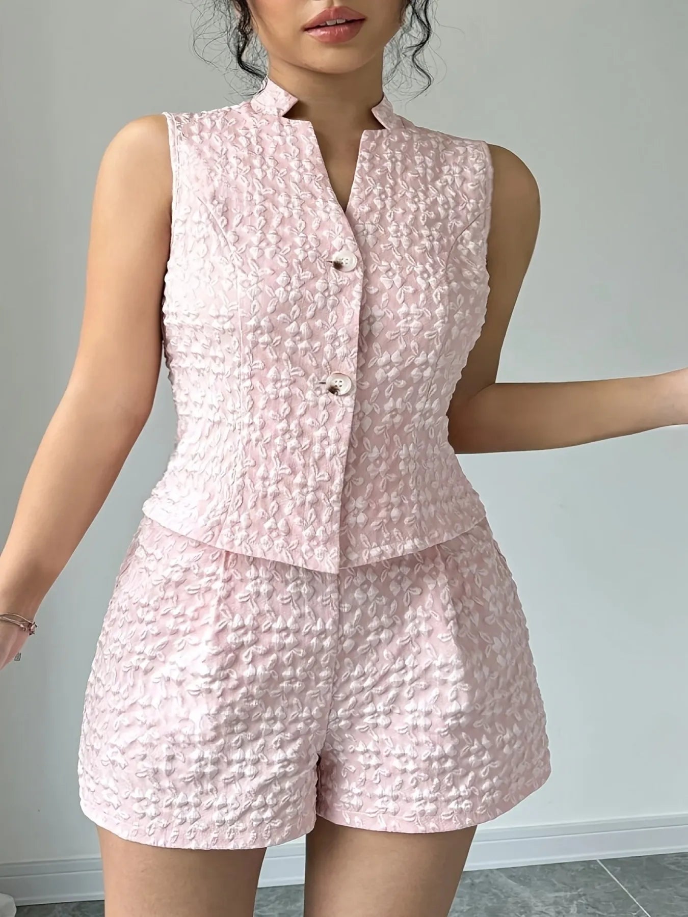 Elegant cream co-ord outfit with sleeveless vest top and shorts – Voguelle