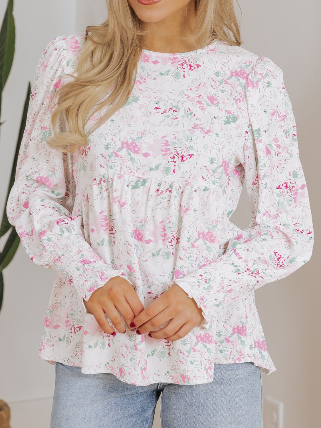 Casual floral print blouse with round neckline – Voguelle