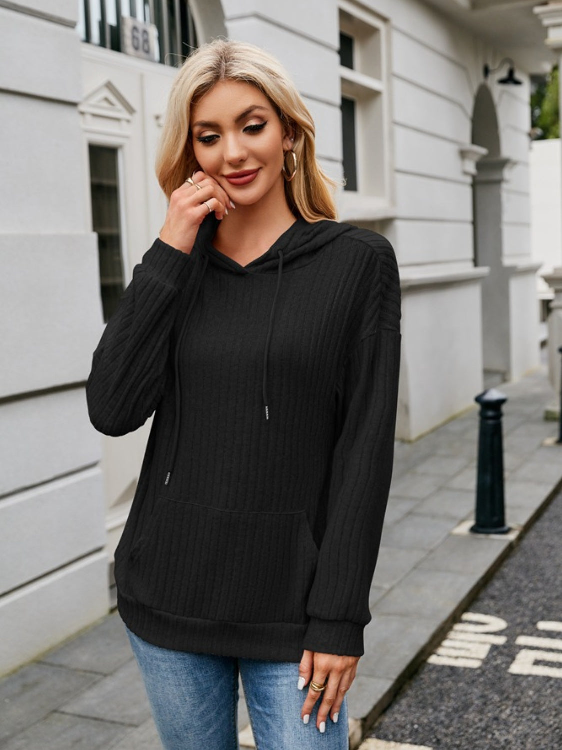 Drawstring hoodie in ribbed knit beige fabric – Voguelle