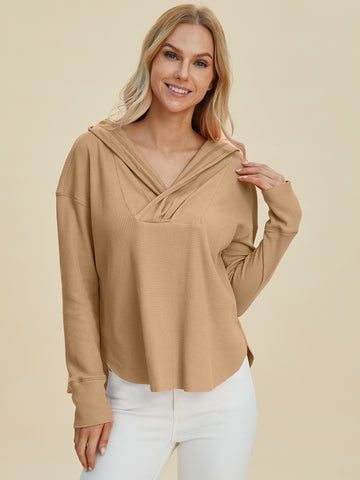 Side front view of pink long sleeve hoodie – Voguelle