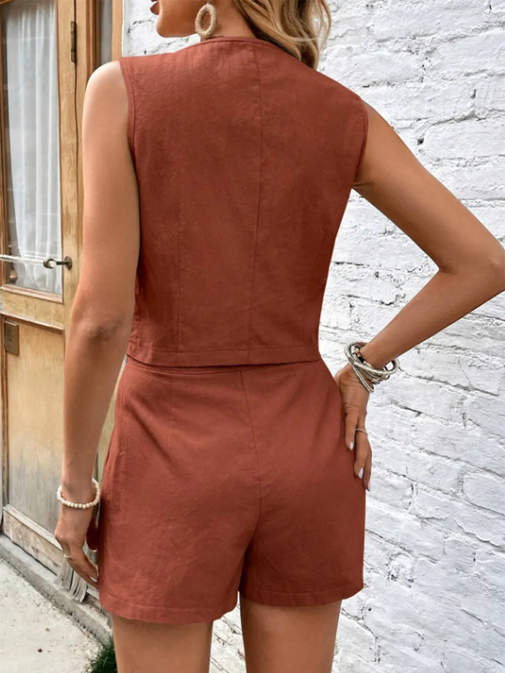 Brown buttoned vest top with matching shorts outfit – Voguelle
