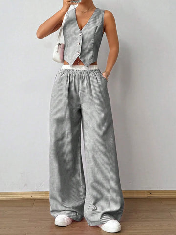 Relaxed fit wide leg striped trousers with cropped vest top – Voguelle