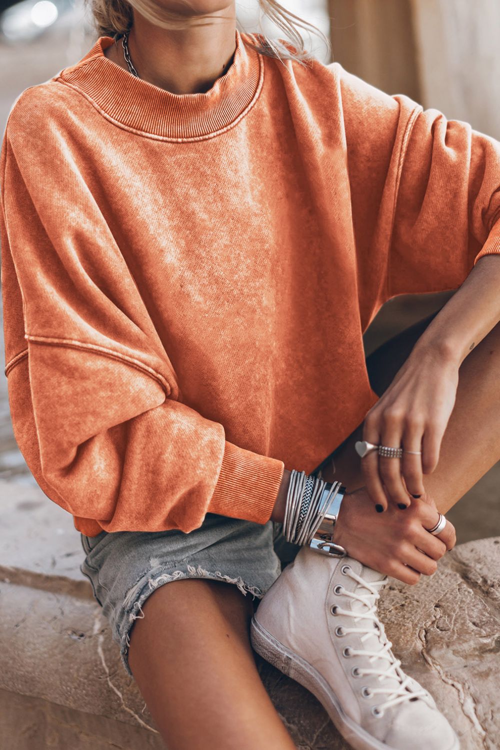 Mock neck ribbed collar detail – Voguelle