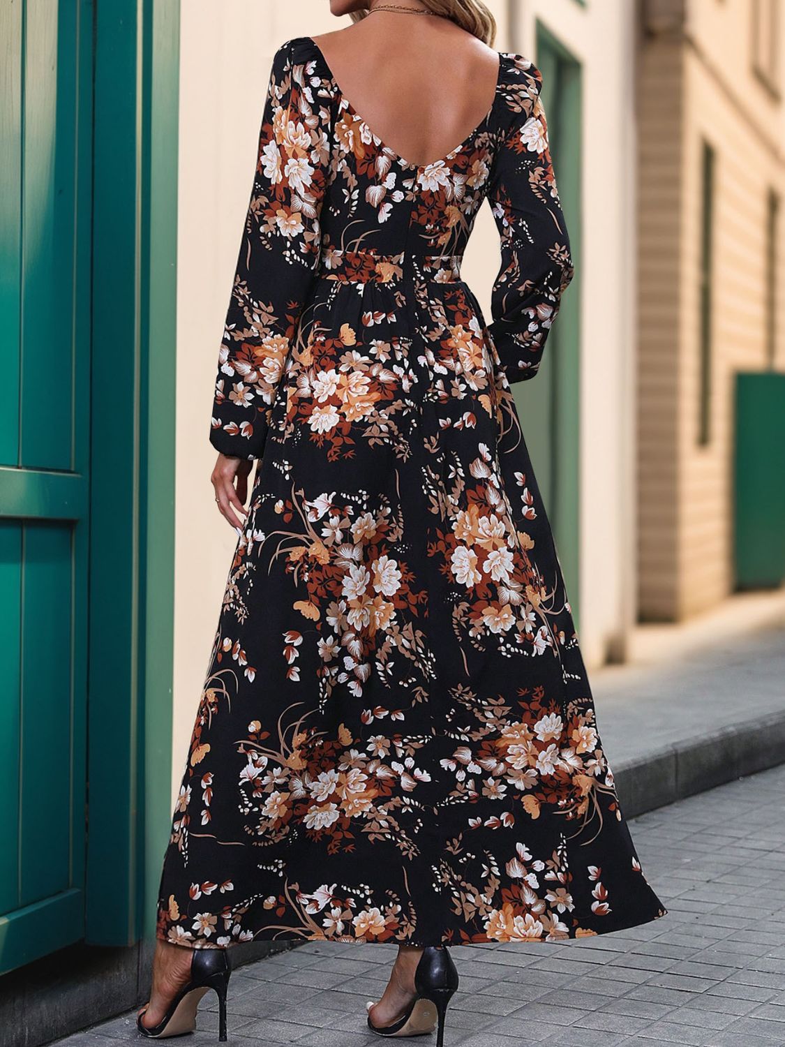 Close-up of floral print surplice neckline maxi dress – Voguelle