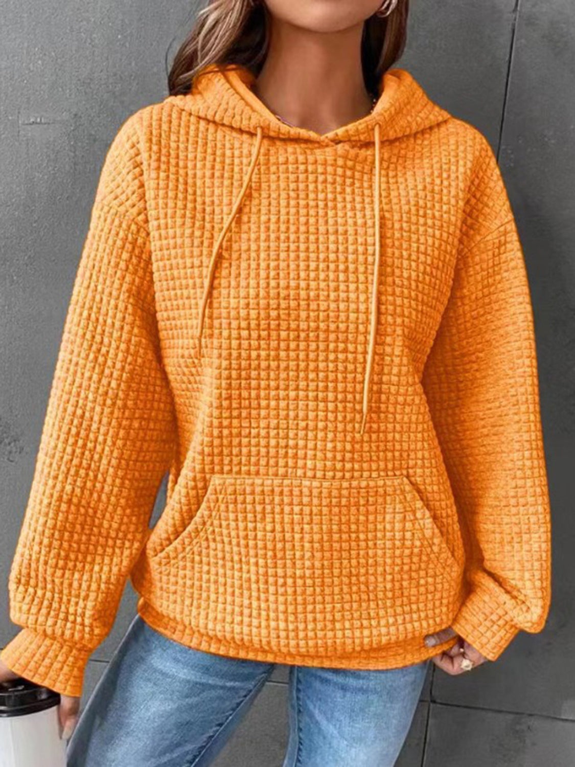 Lifestyle shot beige textured hoodie outfit – Voguelle
