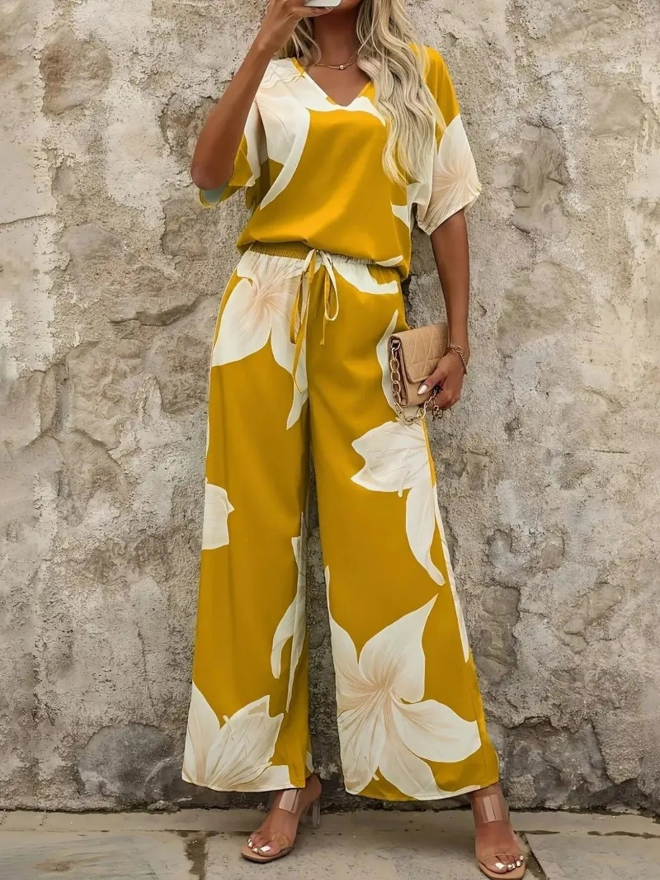 Casual outdoor look featuring Printed Floral Two-Piece Set – Voguelle