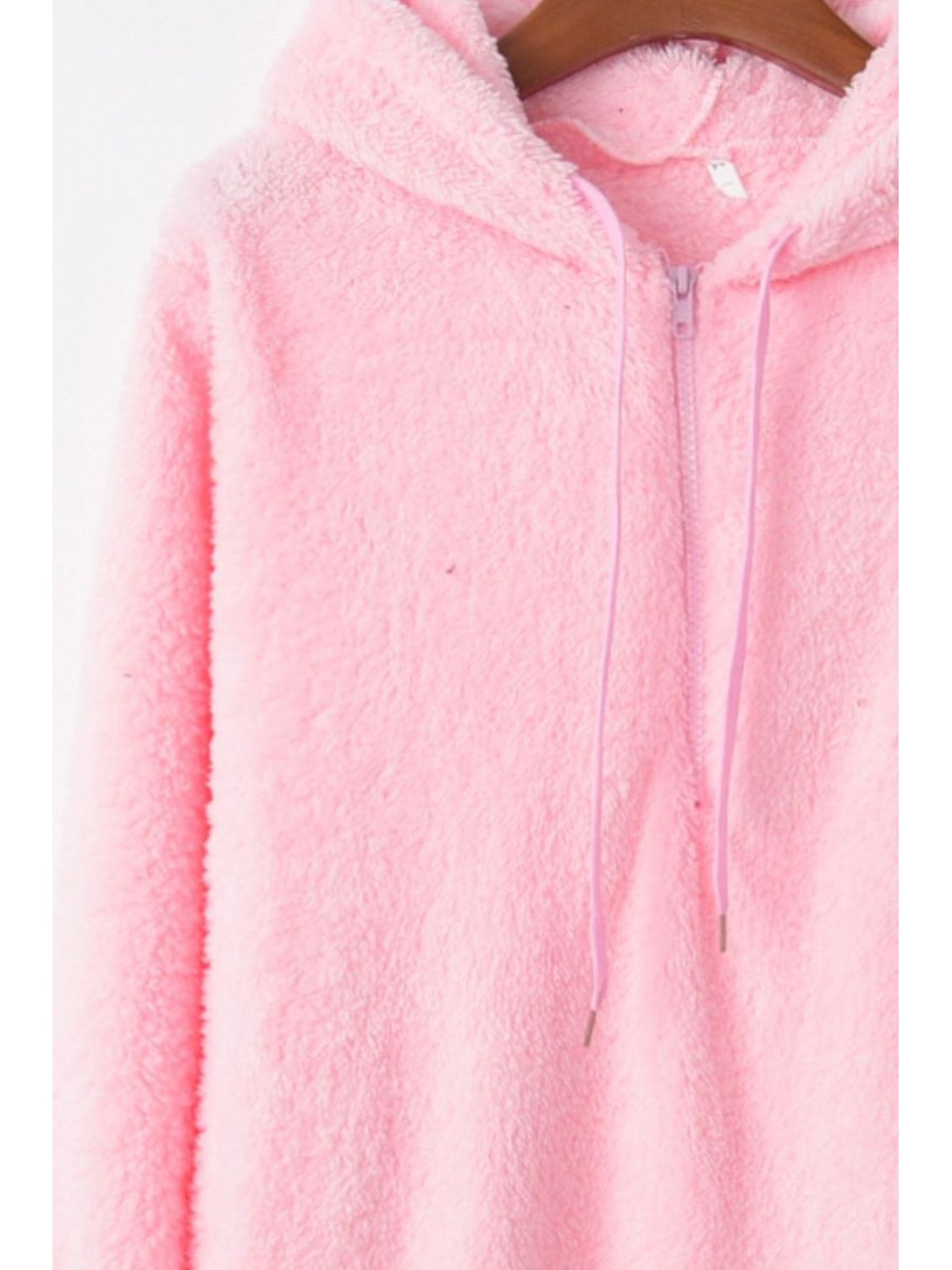 Casual brown teddy hoodie styled effortlessly – Voguelle