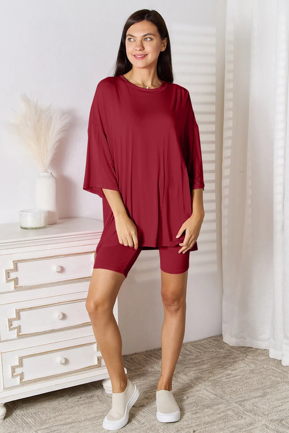 Front view Red oversized rayon lounge top with shorts – Voguelle