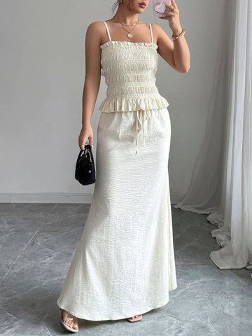 Boho two-piece outfit with smocked cami and skirt – Voguelle