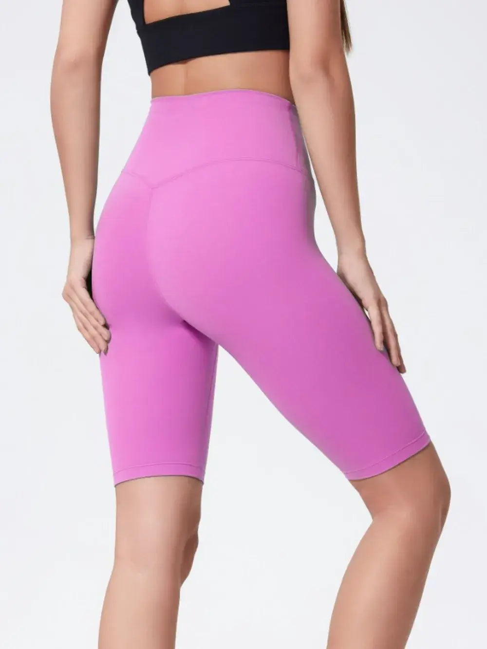 Back detail of pink high rise shorts – Voguelle