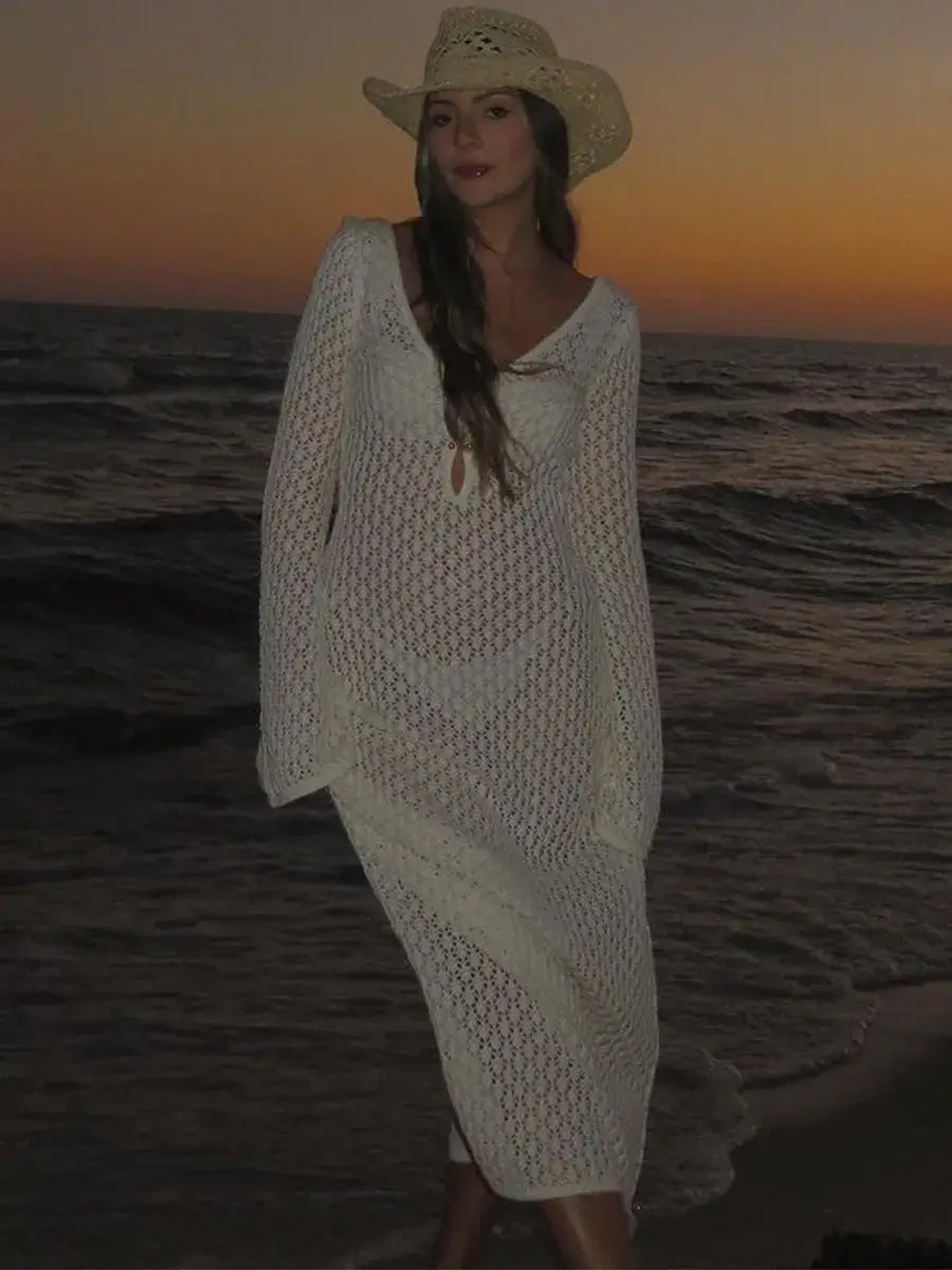 Long knit hollow-out maxi dress near wall – Voguelle