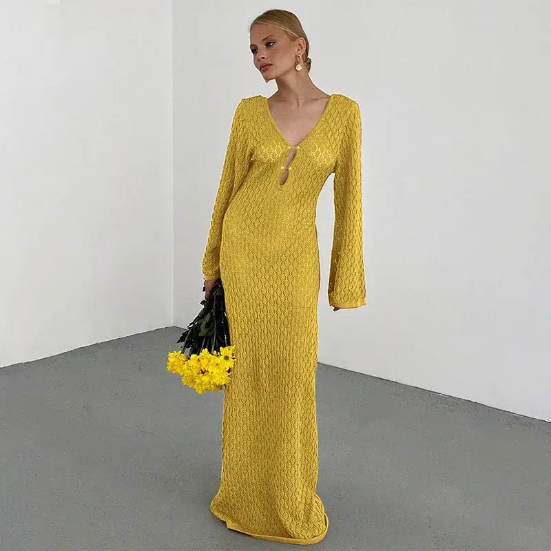 Casual pose in hollow-out knit dress – Voguelle