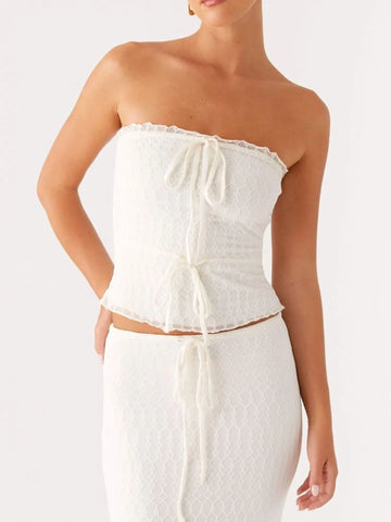 Back view of white lace tube top and fitted maxi skirt – Voguelle