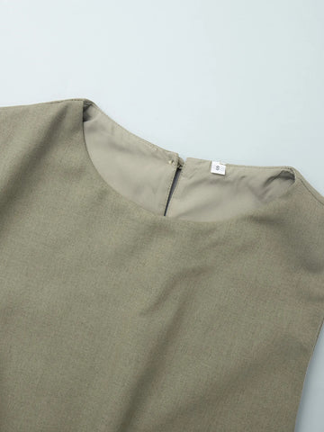 Close-up detail of beige round neck sleeveless summer set – Voguelle