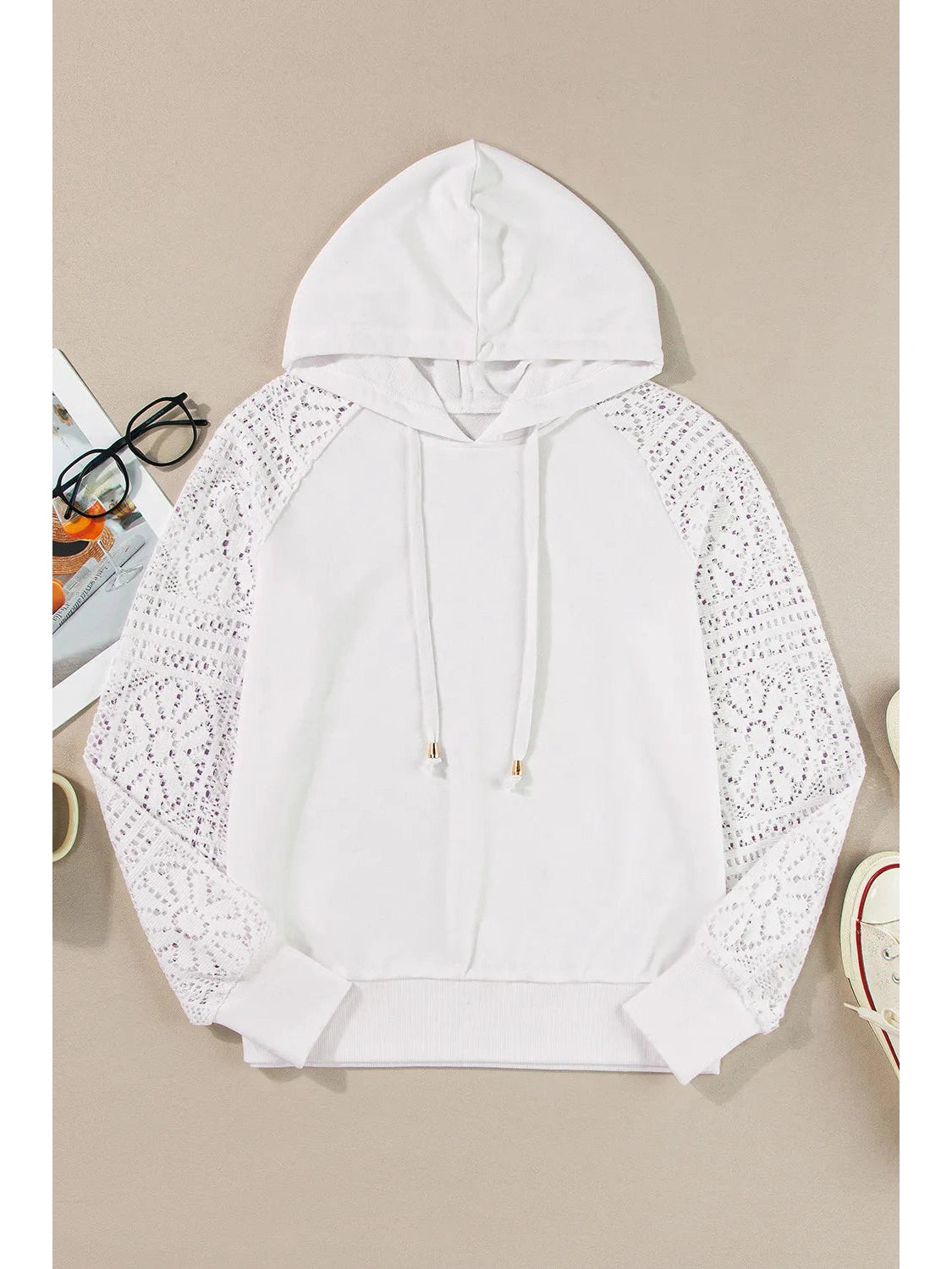 Close-up of openwork sleeve detail White Hoodie – Voguelle
