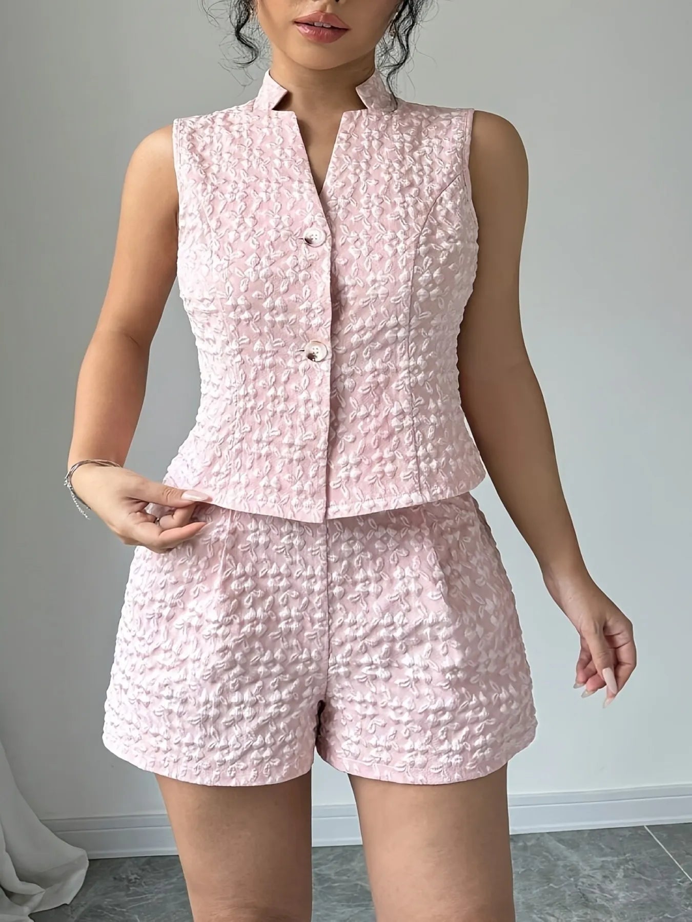 Elegant cream co-ord outfit with sleeveless vest top and shorts – Voguelle