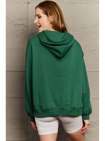 Kangaroo pocket detail on camel hoodie – Voguelle