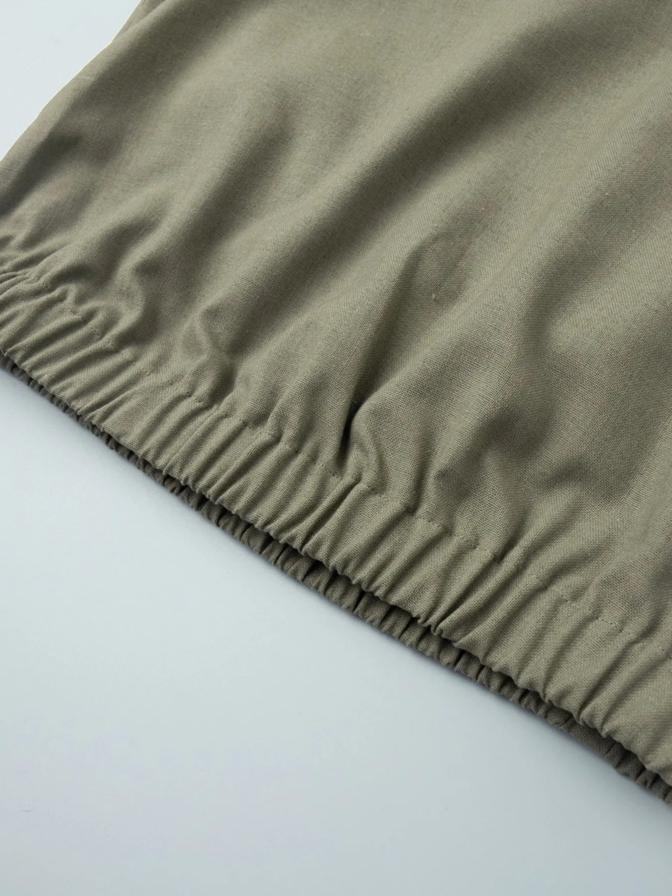Summer-ready beige sleeveless skirt outfit with chic style – Voguelle