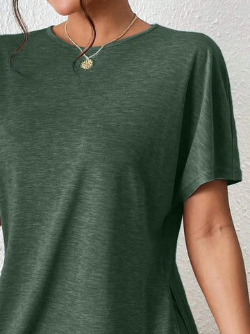 Front close-up of casual tunic top in pink – Voguelle