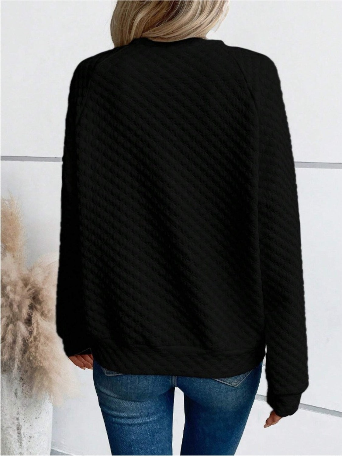 Relaxed fit white long sleeve sweatshirt – Voguelle