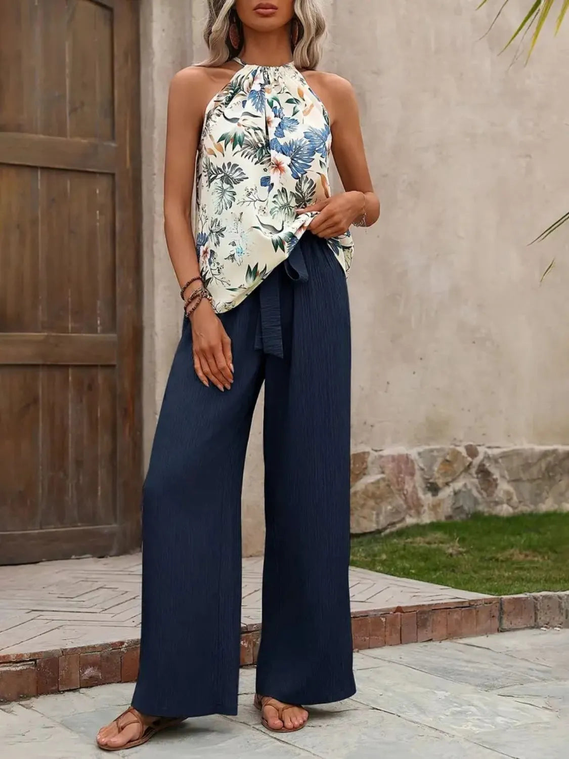 Comfortable summer pants outfit with sleeveless print top – Voguelle