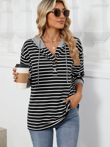 Long sleeve drawstring hoodie in striped pattern – Voguelle