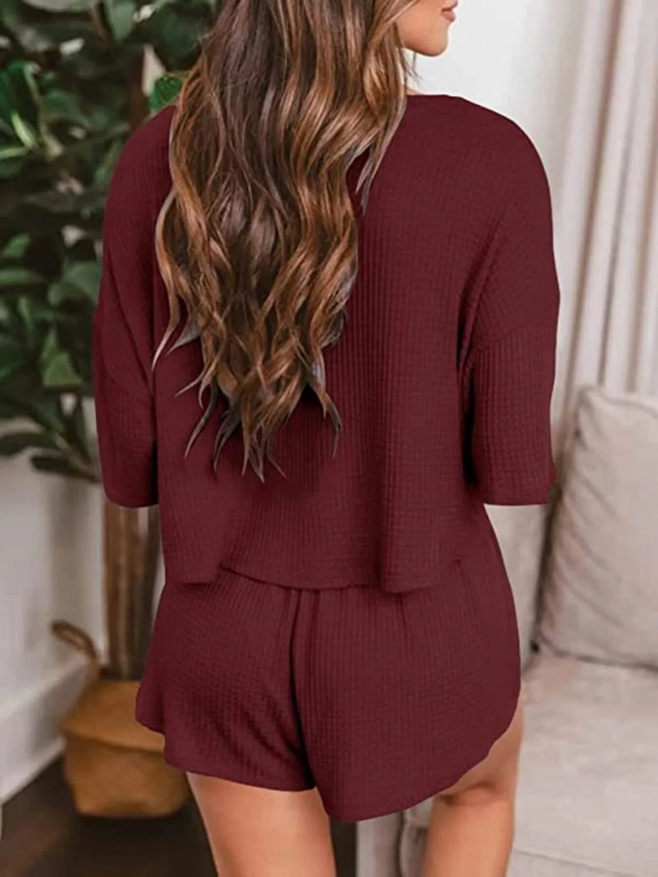 Waffle knit two-piece lounge set with round neck top and drawstring shorts – Voguelle
