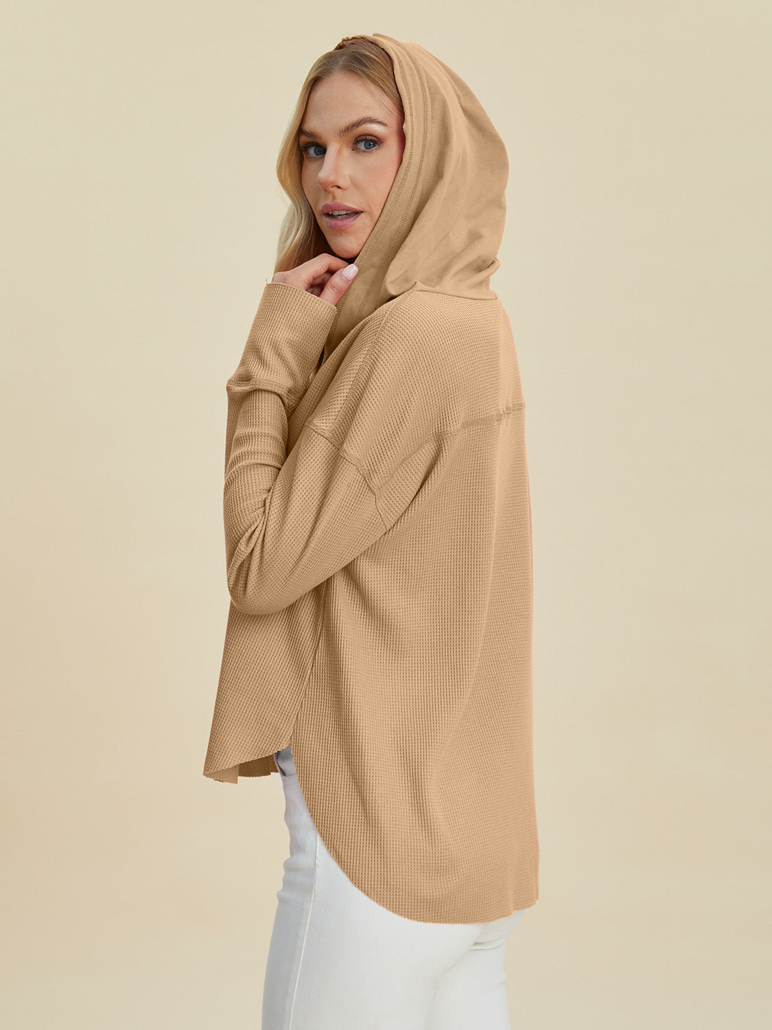 Relaxed fit pink hooded pullover for women – Voguelle